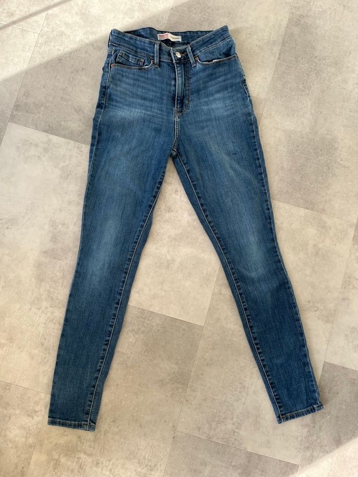 Jean levi’s - taille W27 L30 - photo numéro 3