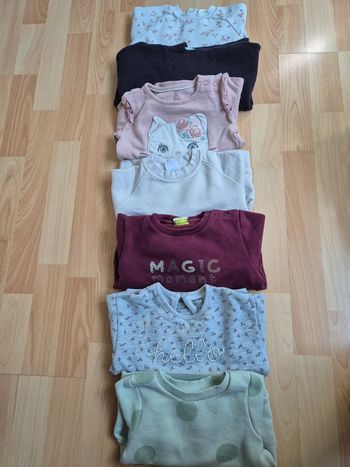 Lot de 7 pulls /sweat 86 cm