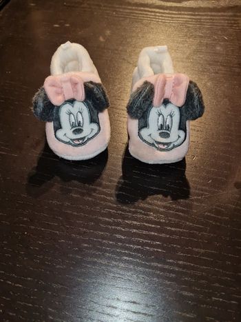 Chausson minnie naissance