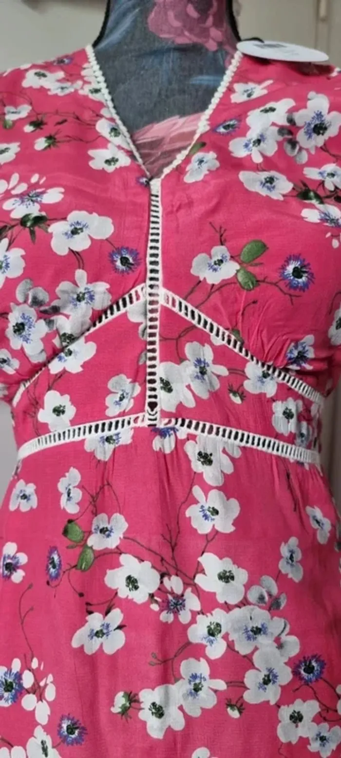 Robe fleurie Kookai Neuve - photo numéro 4