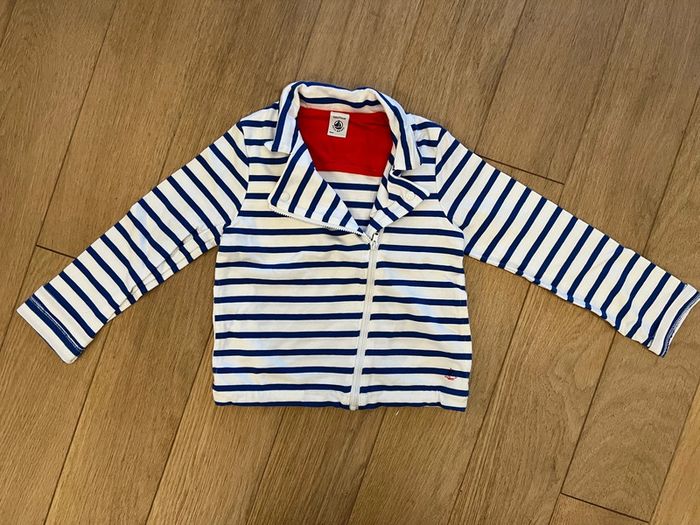 Vend veste marinière petit bateau 6 ans très bon état