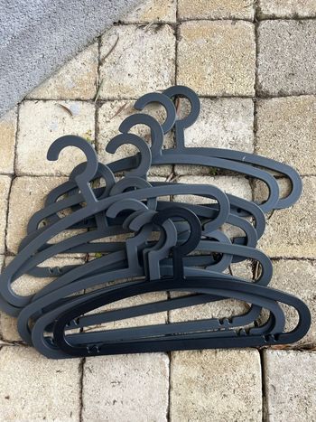 Lot de 12 cintres IKEA