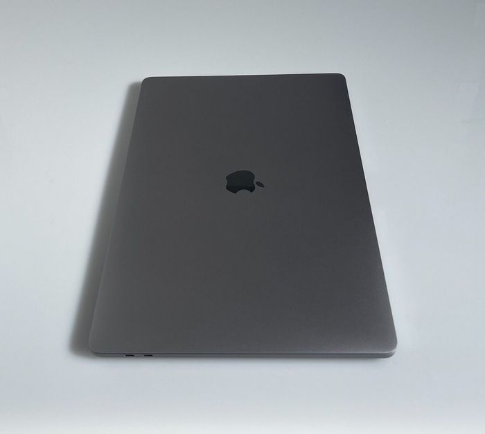 Apple MacBook Pro 16 - photo numéro 3