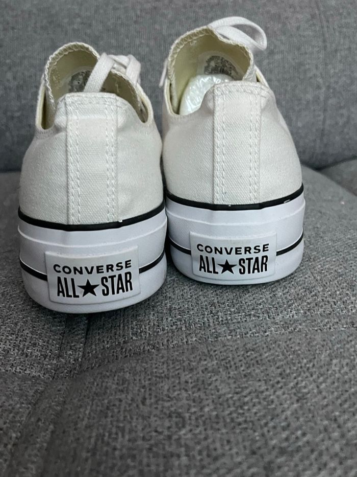 Converse blanche plate-forme 39 / très bon état - photo numéro 10
