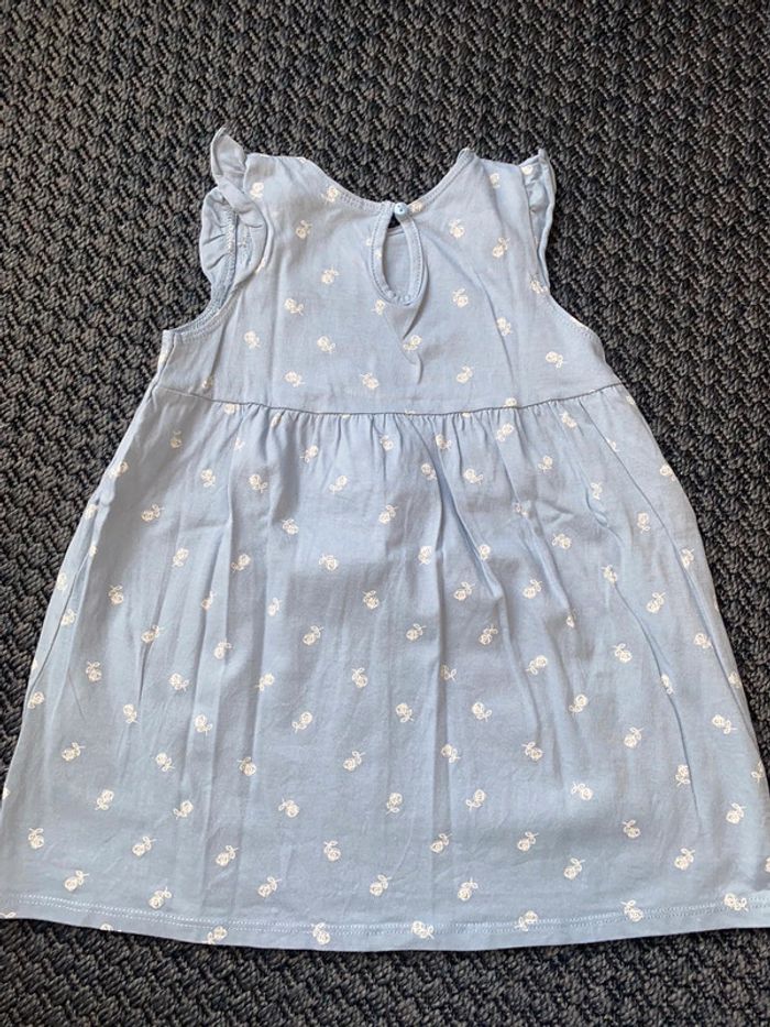 Robe manches courtes - photo numéro 2