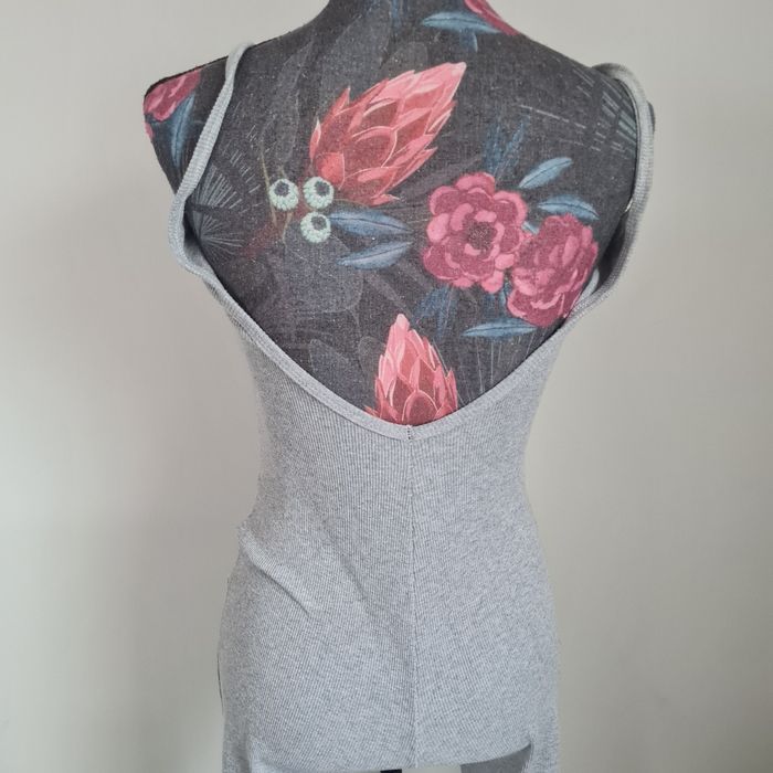 Combinaison pantalon grise - photo numéro 4