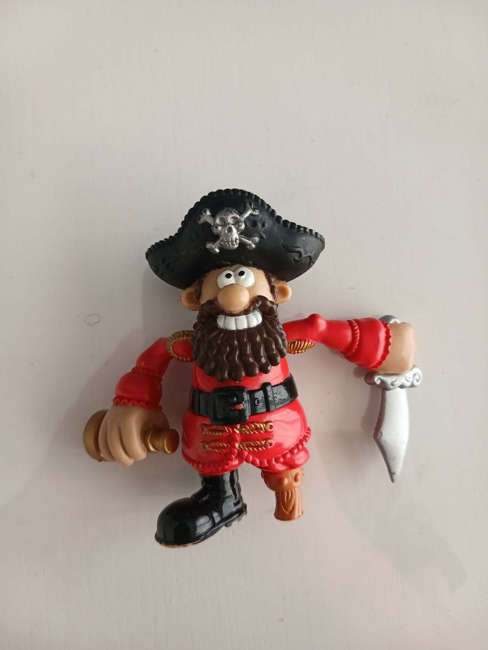 Figurine Pirate Vintage - Capitaine à Jambe de Bois (8 cm) - photo numéro 1