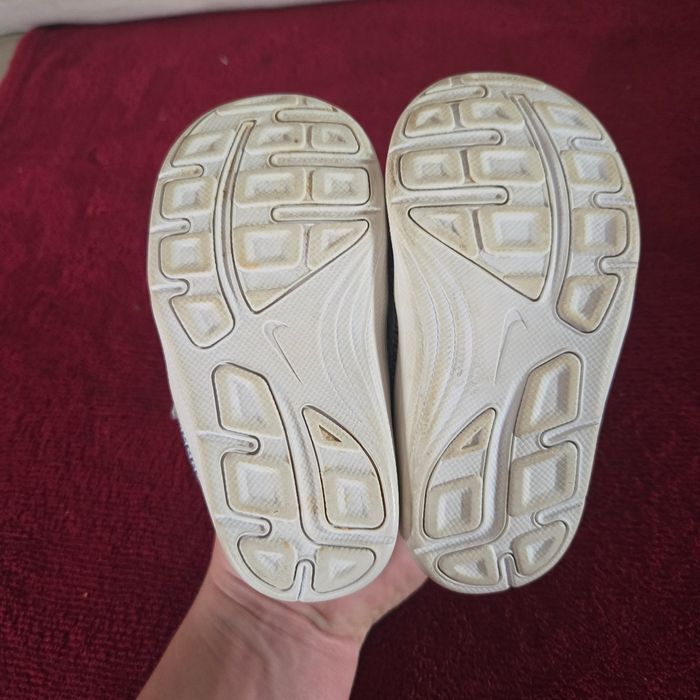 Petite chaussure baby - photo numéro 4