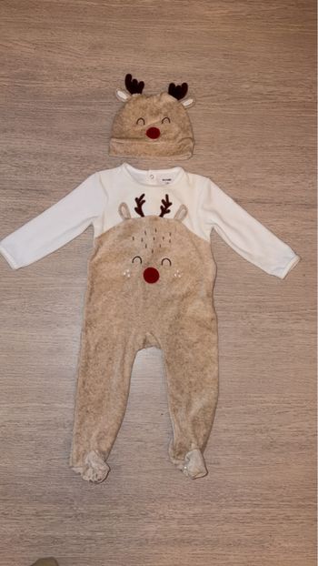 Pyjama de Noël et bonnet 
