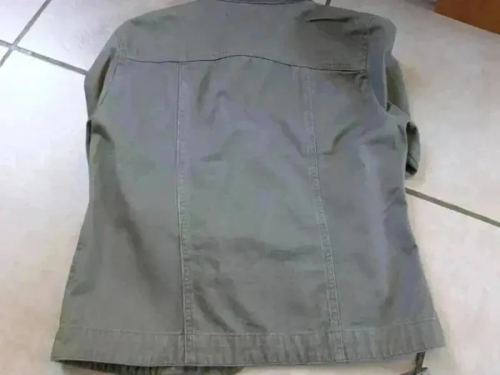 Ensemble Jupe courte et veste kaki taille 38/40 - photo numéro 4