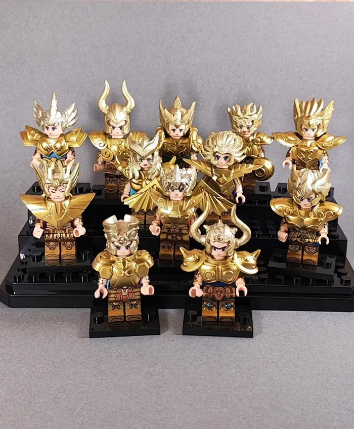 Les chevaliers d'or du Zodiaque - lot de 12 mini figurines au format Lego