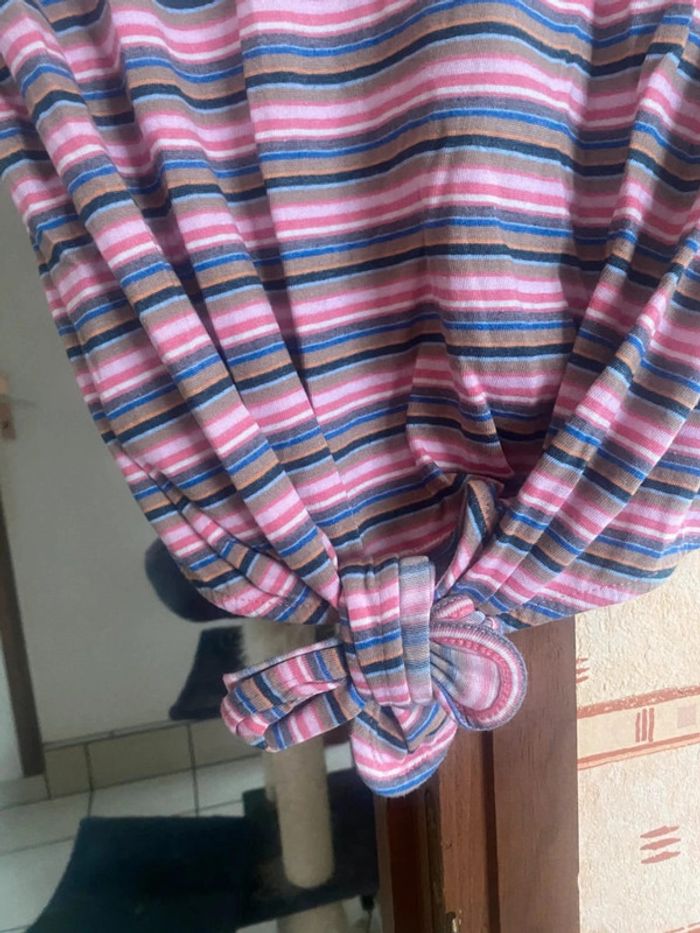 TEE shirt femme taille 38 très bon etat - photo numéro 2