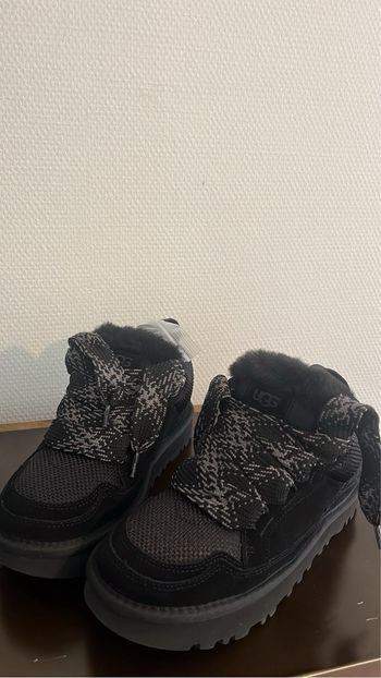 Ugg lowmel