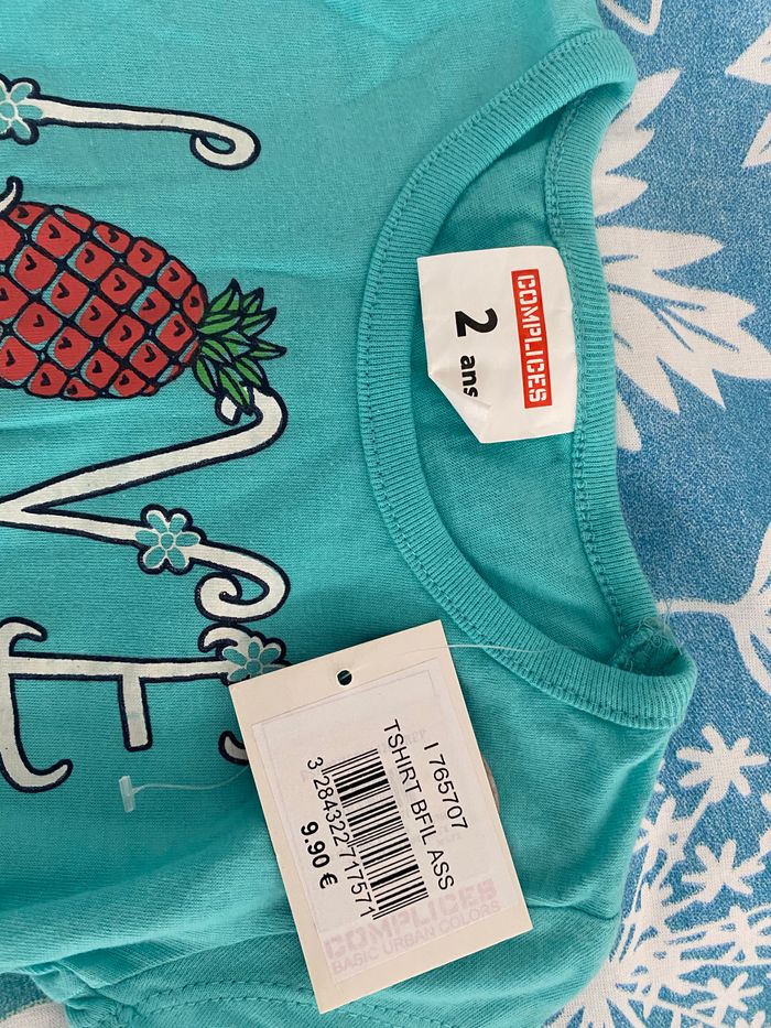 un t-shirt pour fille - photo numéro 2