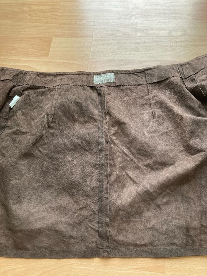 Mini jupe cuir vintage - photo numéro 4