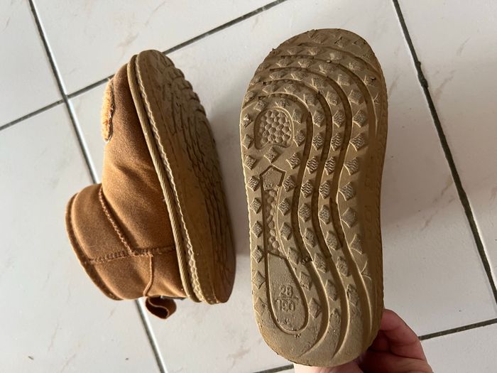 Boots fourrees taille 28 - photo numéro 3