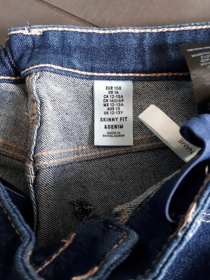 Jean skinny fit neuf H et M 12 -13 ans 158 cm - photo numéro 2
