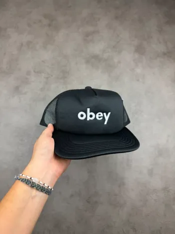 Casquette Trucker Obey Noir Neuve