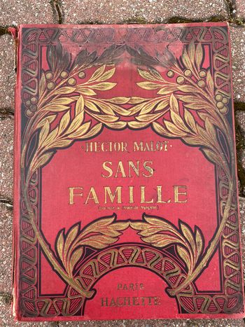 Livre Hachette Remi Sans Famille
