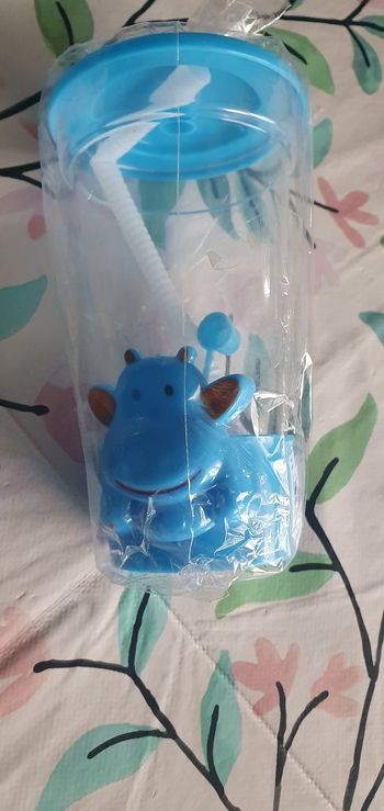 Grands Gobelets avec paille neuf