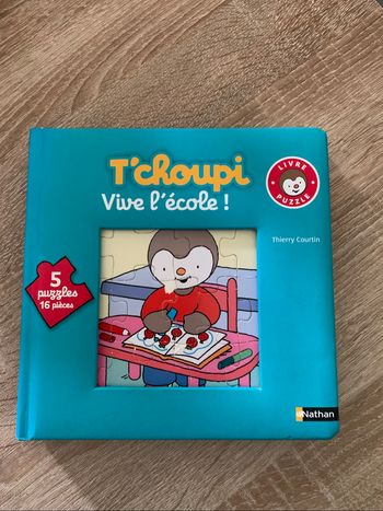 Livre puzzle T’choupi vive l’école