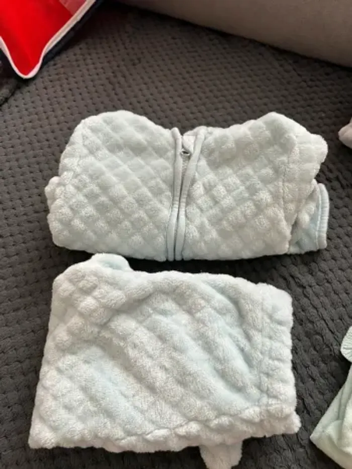 Gros lot de haut taille 6 mois - photo numéro 3