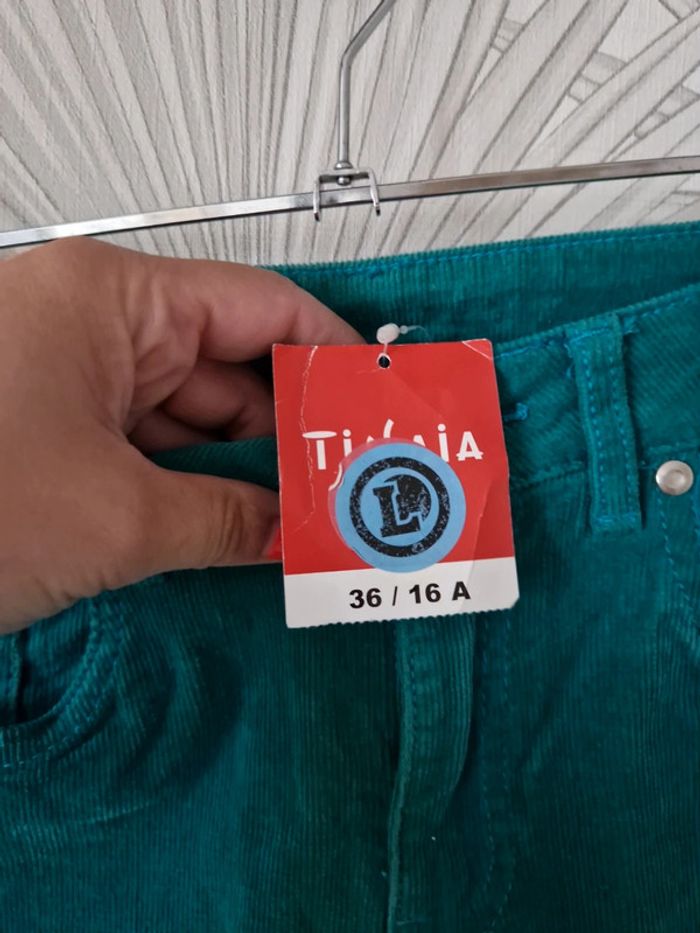 Joli pantalon velours taille 36 - photo numéro 3