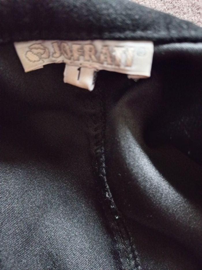 Veste ou chemise noire - photo numéro 4