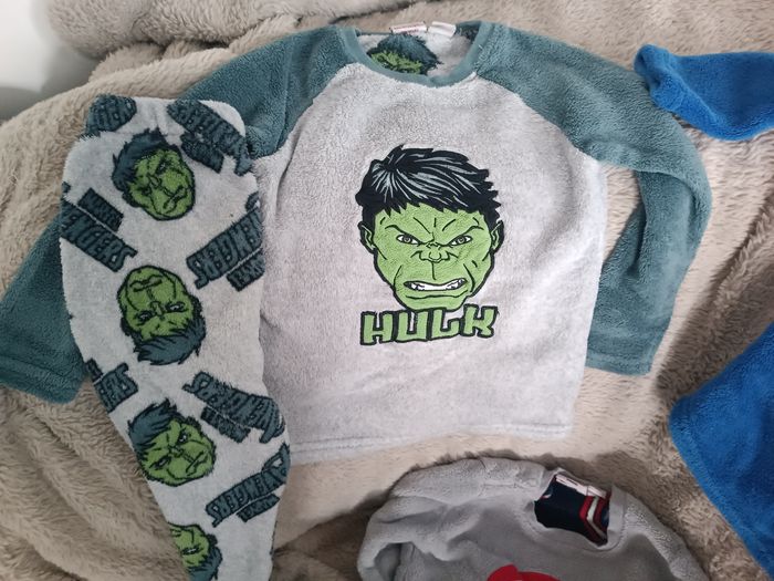 Lot pyjamas Marvel 3-4 ans - photo numéro 2