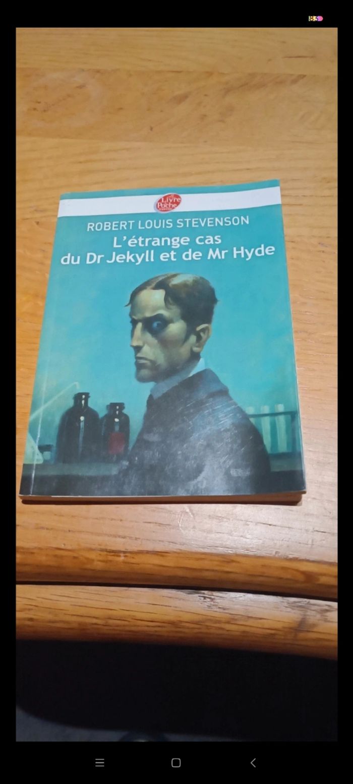 Livre l'étrange cas du Dr Jekyll et Mr Hyde