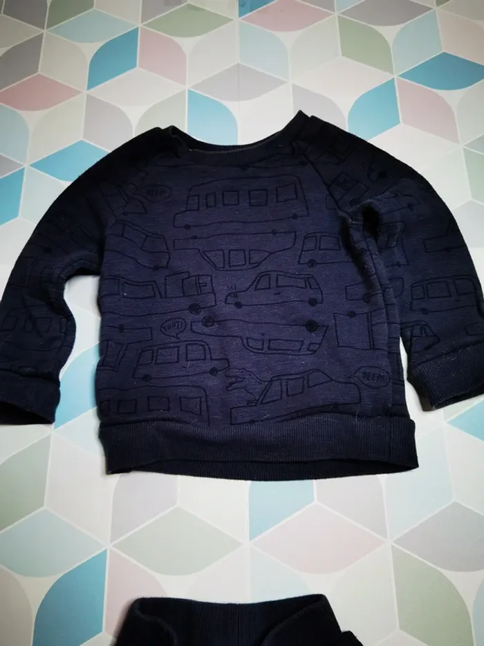 D4581 - ensemble jogging garçon 12/18 mois - photo numéro 3