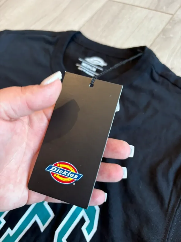 T shirt Dickies Taille M neuf avec étiquette - photo numéro 6