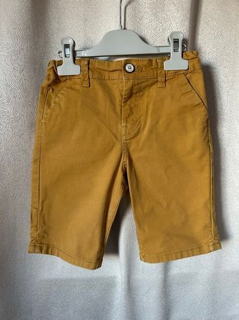 Short bermuda moutarde 8 ans Primark