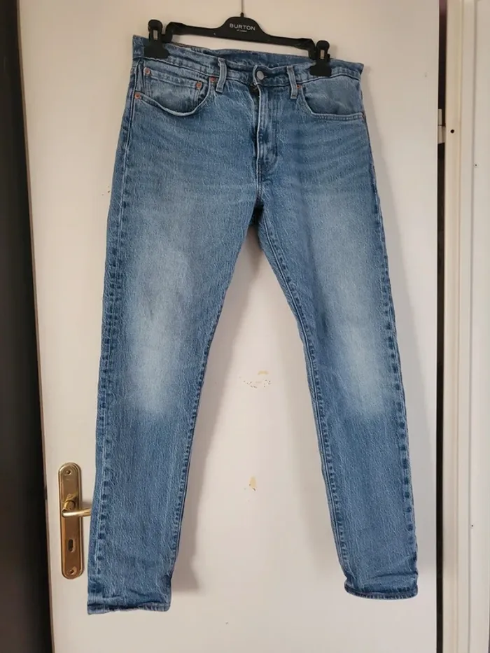Jean levi's  taille 34 - photo numéro 2