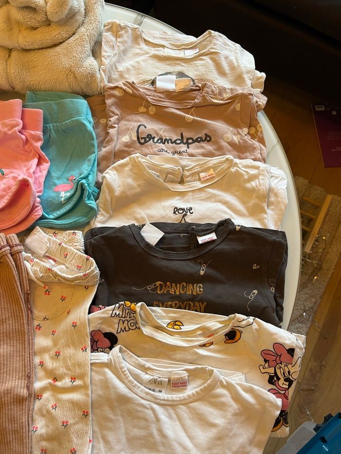 Lot 22 pièces fille taille 86 - photo numéro 2