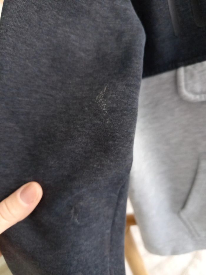 Sweat gris à capuche intérieur polaire 10 ans - photo numéro 4