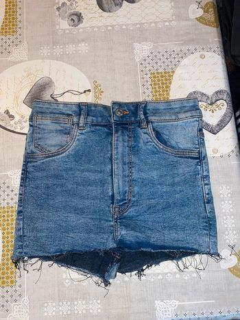Short en jean moulant