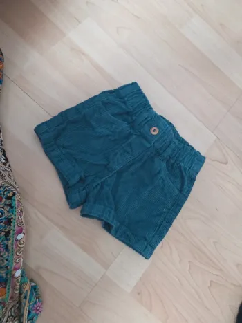 Short velours taille 24mois gemo