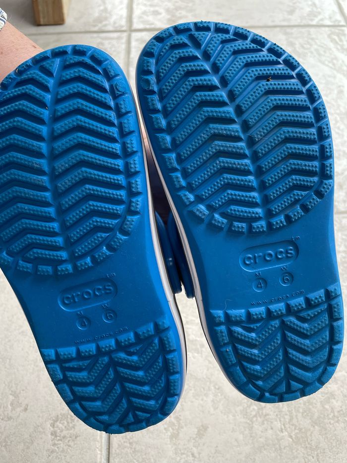 Crocs taille 34 - photo numéro 2