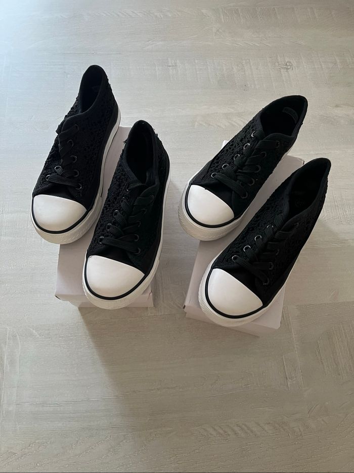 Lots 2 paires chaussures à dentelle fille - photo numéro 2