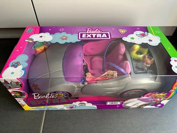 Barbie Extra Cabriolet argenté, Voiture pour poupée, 2 Places, Intérieur Rose
