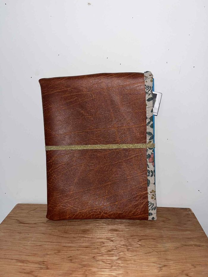 Pochette à livre vintage