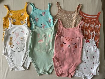 Lot de 8 bodies