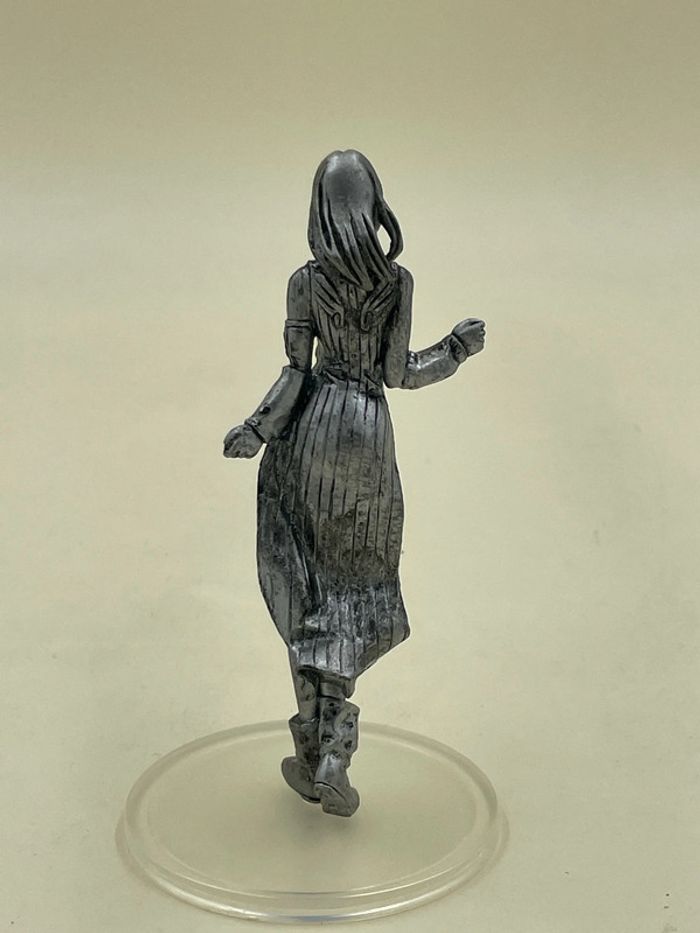 Figurine Final Fantasy Square Enix VIII Rinoa Heartilly - photo numéro 2