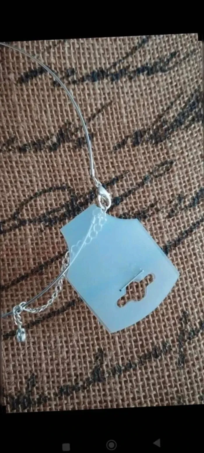 Collier ras  de cou  perles  bleu  argenté - photo numéro 5