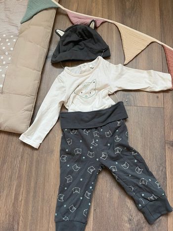 Ensemble body pantalon legging et bonnet motif renards