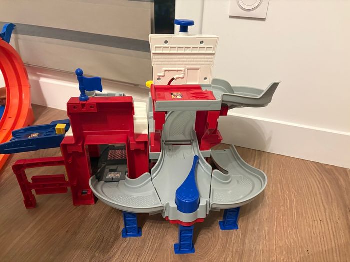 Garage caserne de pompiers vtech - photo numéro 4