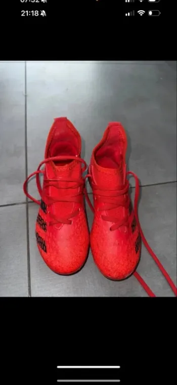 Chaussure de foot taille 30 adidas predator