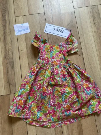 Robe était Liberty Jacadi 36 mois