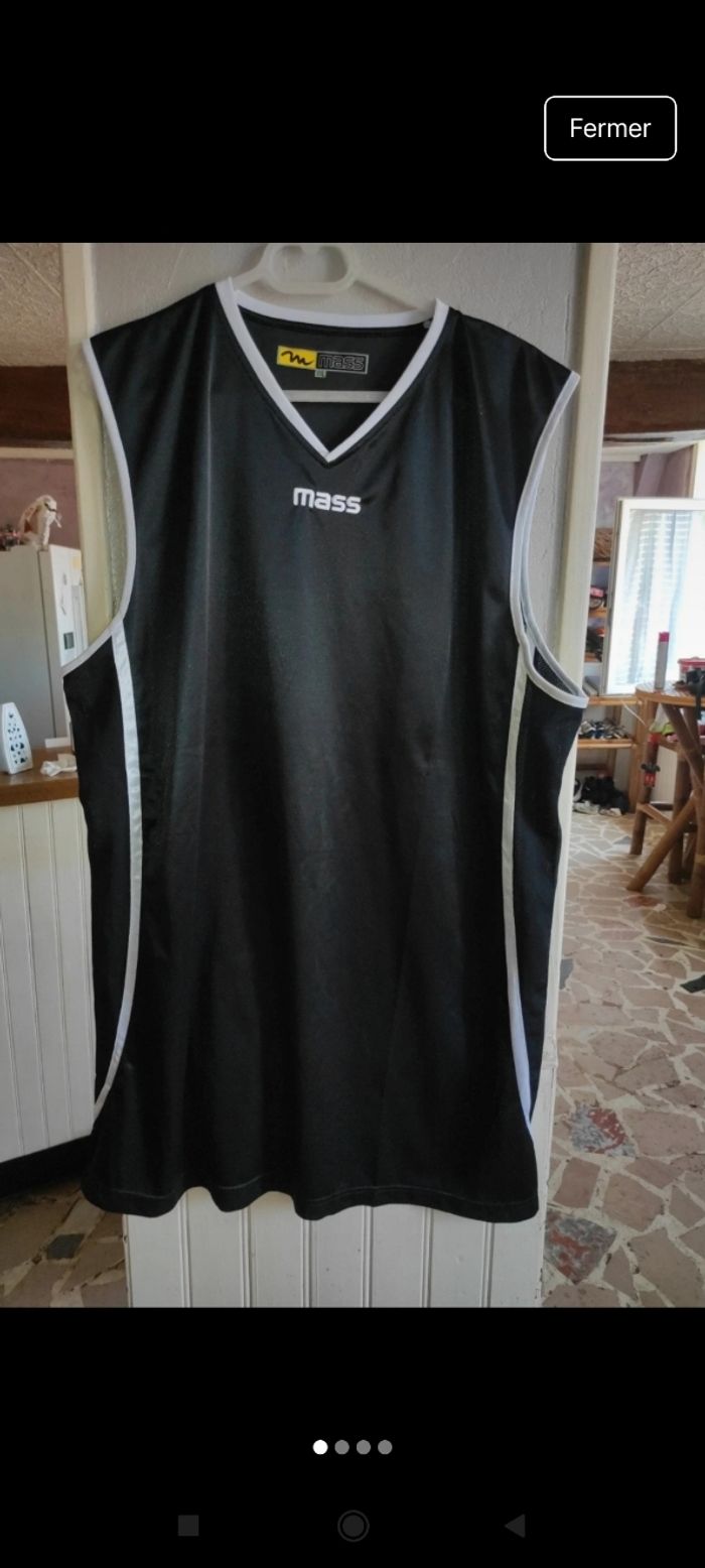 Très beau débardeur homme h17